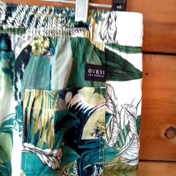 Guess Shorts M - Picture 4 of 7